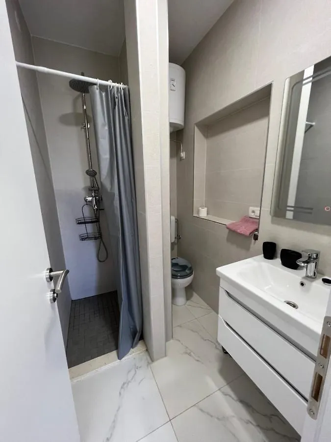 Apartment Vujcic 2 Donji Okrug  Croatia